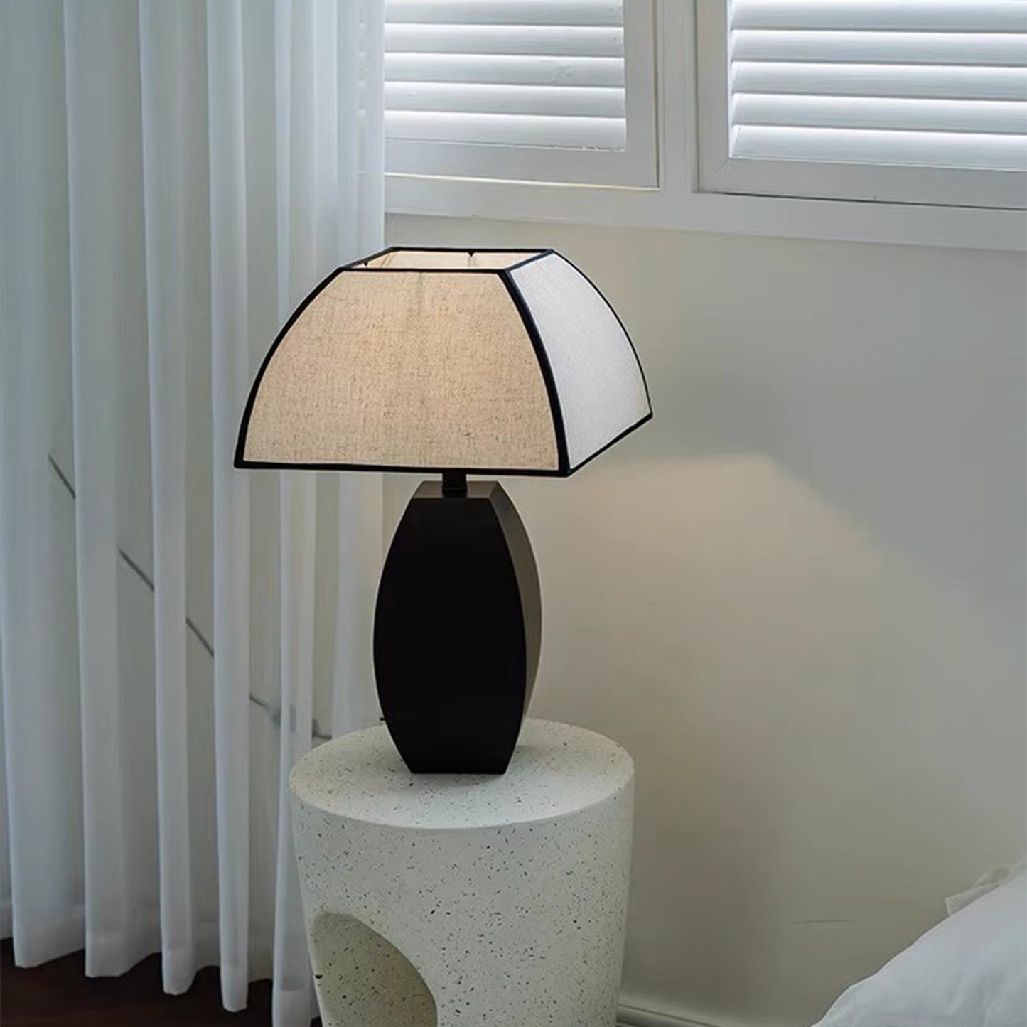 MAS-2618 Masdio Victorian Table Lamp