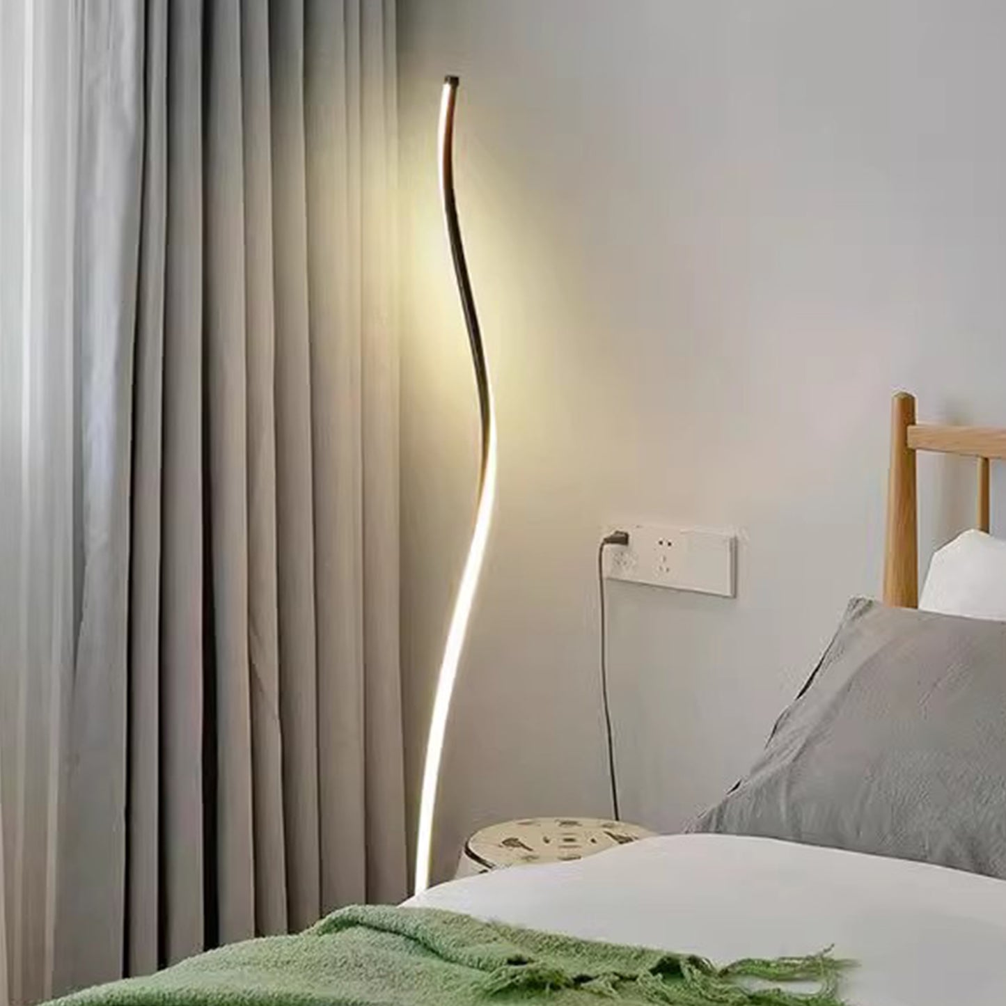 MAS-2635 Masdio Contemporary Minimalist LED Swirl Stand Lamp