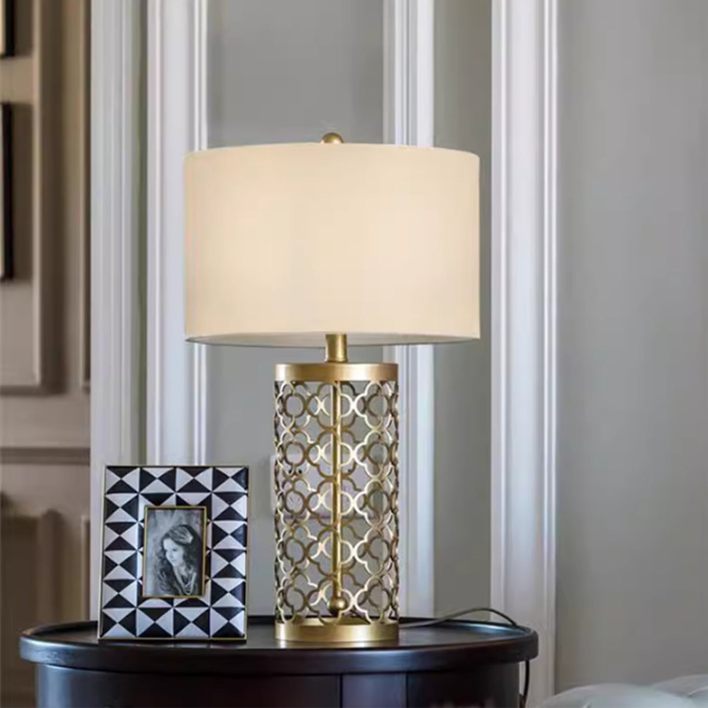 MAS-2648 Masdio Victorian Brass Table Lamp