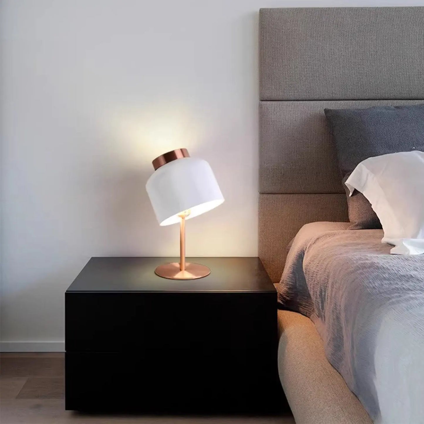 MAS-2672 Masdio Scandinavian Table Lamp Masdio