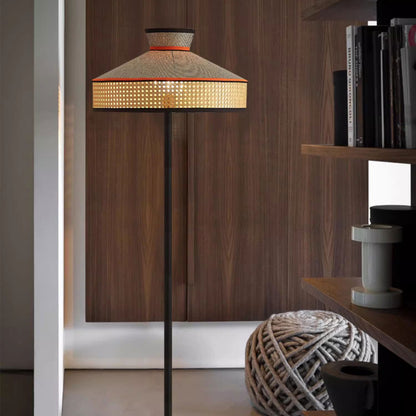 Masdio Kin Floor Lamp