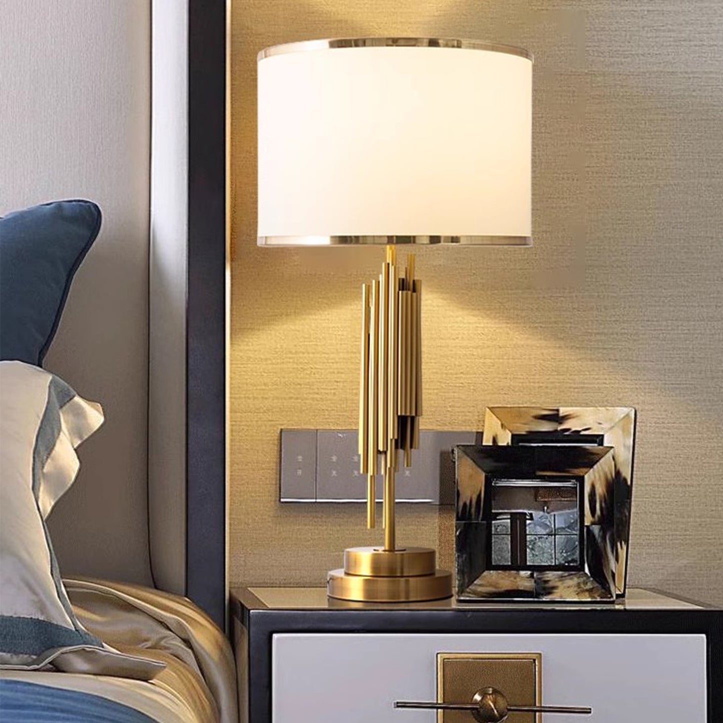 MAS-2636 Masdio VOX Luxury Gold Table Lamp