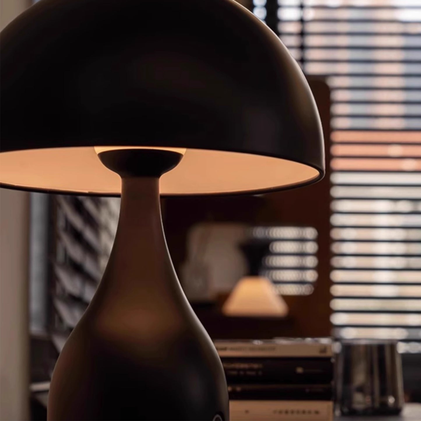 MAS-3435 Masdio Modern Table Lamp