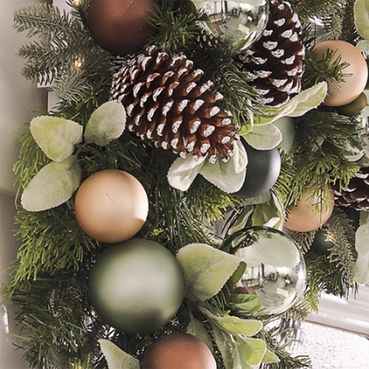 Masdio Pre-Lit Frosted Berry & Pinecone Wreath & Garland Set