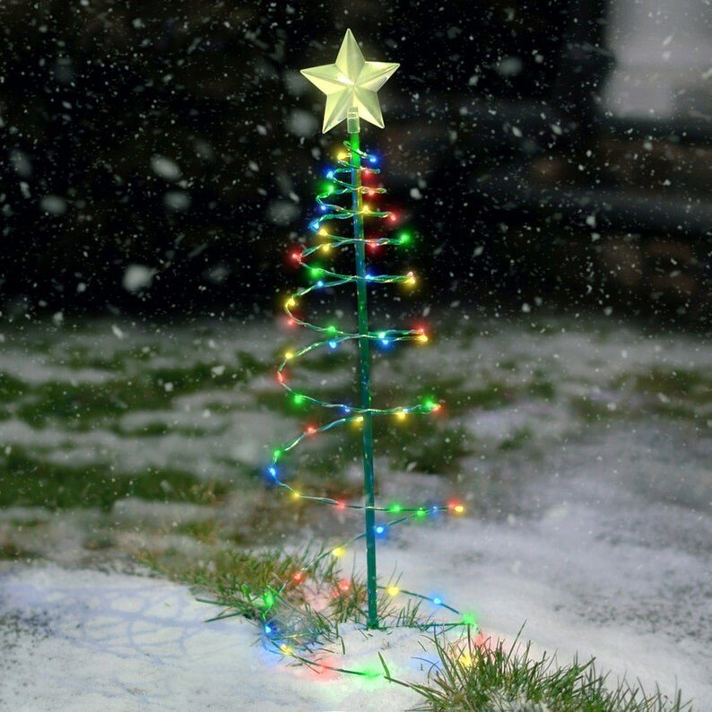 Masdio Solar Metal LED Christmas Tree